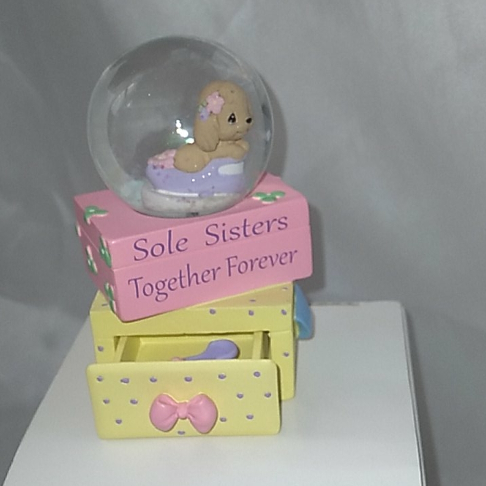 Precious Moments water globe